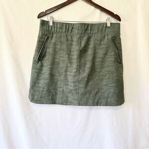 Orvis Green Skort Linen Blend Minimalist